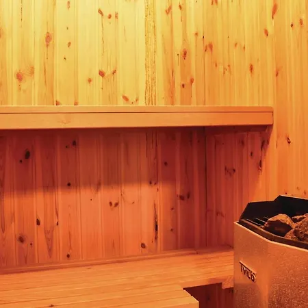 Front In With Sauna Semesterbostad